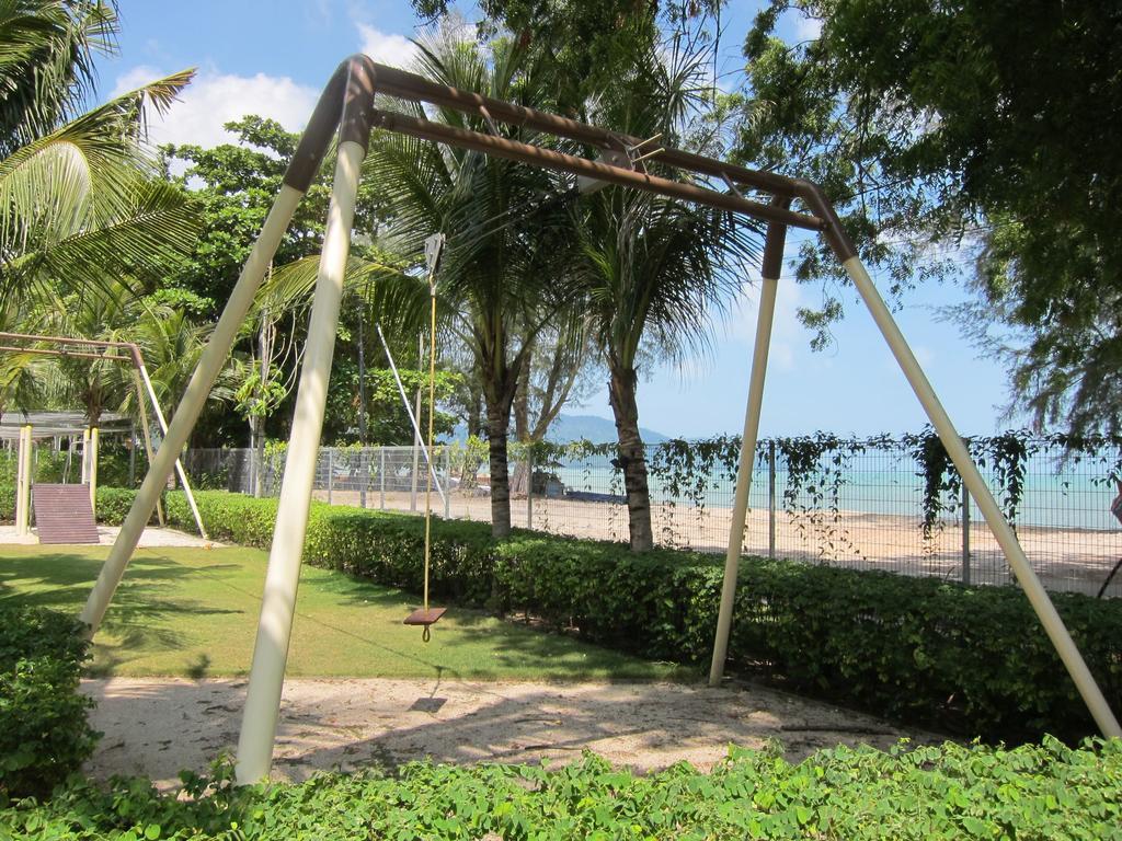 By The Sea Suites - Managed By Sdb Host Batu Feringgi Bagian luar foto