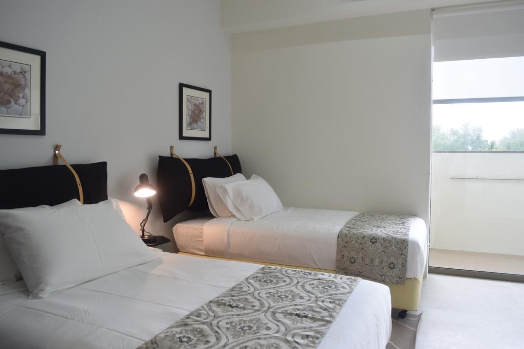 By The Sea Suites - Managed By Sdb Host Batu Feringgi Bagian luar foto
