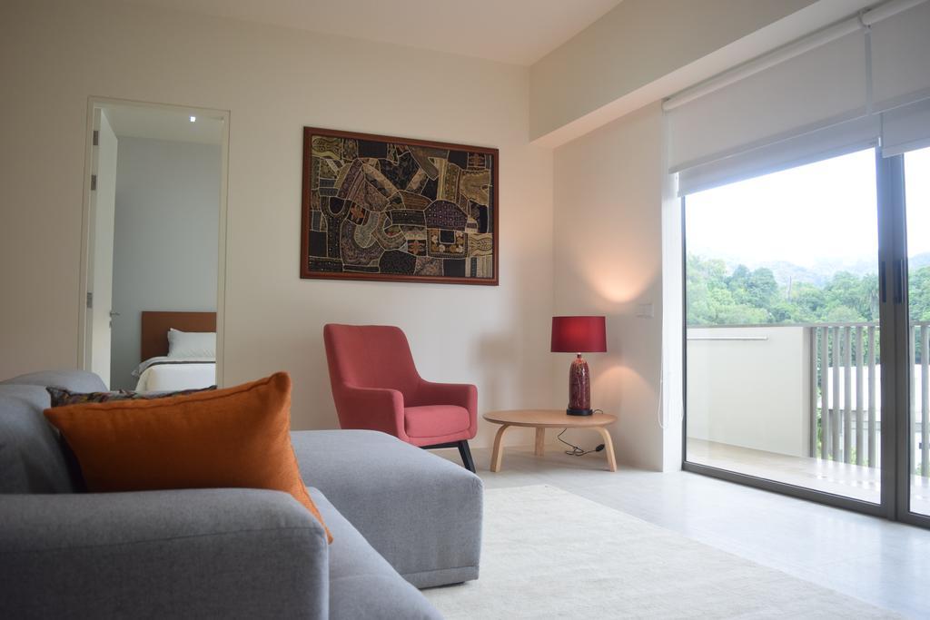 By The Sea Suites - Managed By Sdb Host Batu Feringgi Bagian luar foto