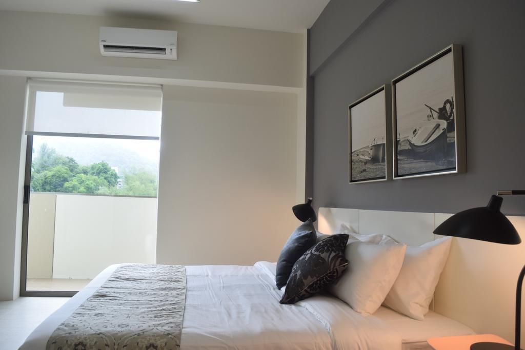 By The Sea Suites - Managed By Sdb Host Batu Feringgi Bagian luar foto