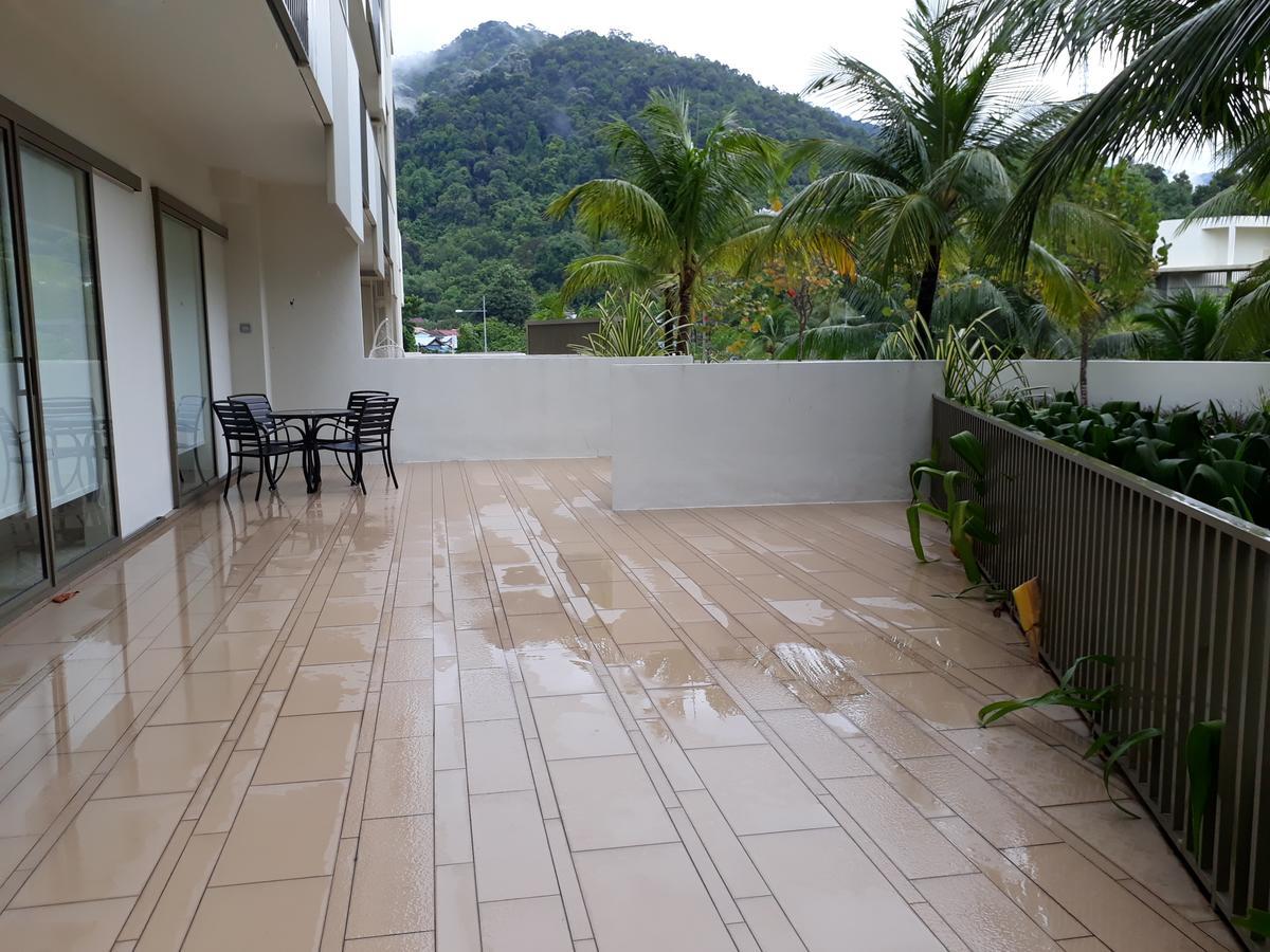 By The Sea Suites - Managed By Sdb Host Batu Feringgi Bagian luar foto